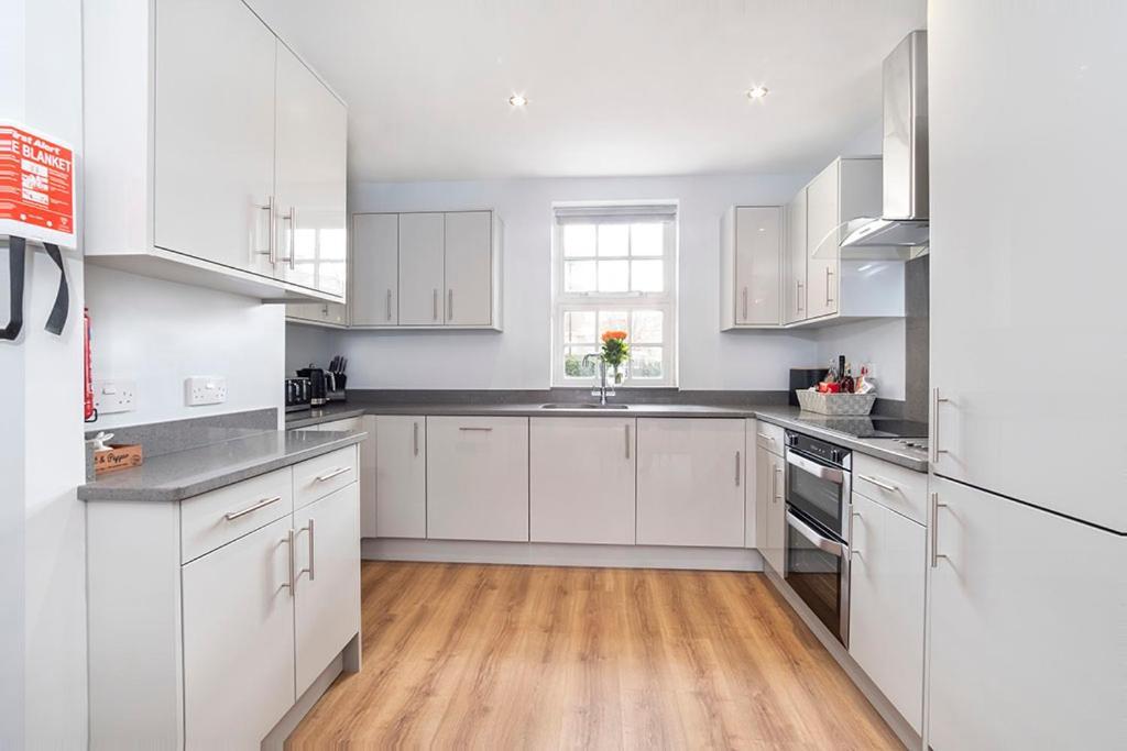 Villa Thomas, Off Leeman Road, Sleeps 9 York Exterior foto